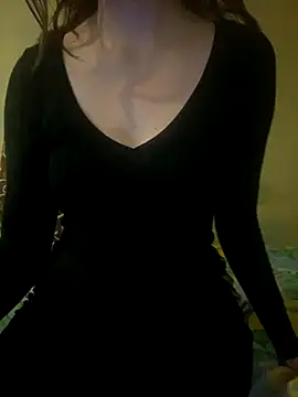 KittieCreme online show from 11.04.25