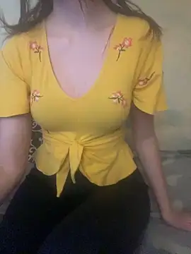 KittieCreme online show from 11.16.25