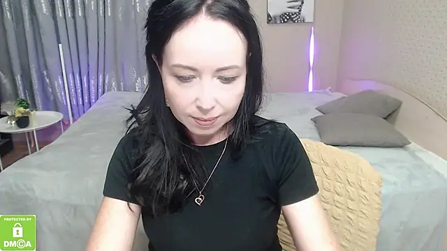 beautiful moon3 online show from 10.30.25