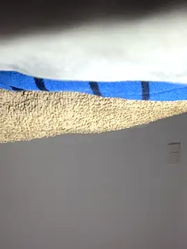 Snapshot of Dani_anal_ts chatting on 10.20.25 Dani anal ts online show from 10.20.25