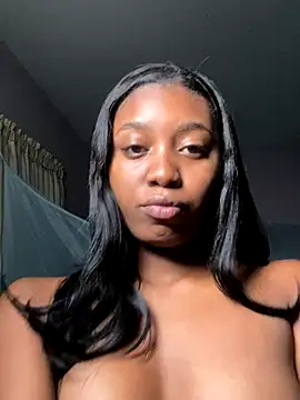 Snapshot of Jazmin-chel chatting on 10.14.25 Jazmin-chel online show from 10.14.25