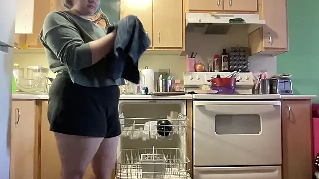 babycakespnw online show from 10.19.25