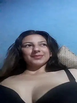 Snapshot of Naomy-daviis chatting on 10.21.25 Naomy-daviis online show from 10.21.25