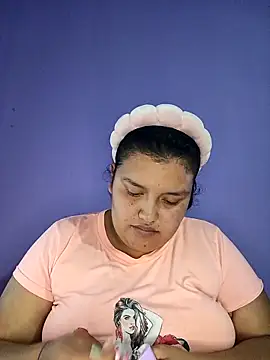 Snapshot of natt-bigass chatting on 04.17.26 natt-bigass online show from 04.17.26