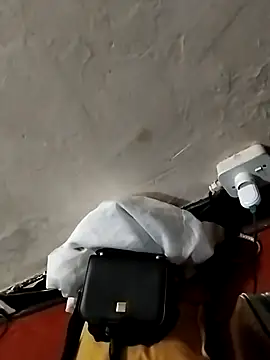 CaramelBoootie online show from 11.16.25