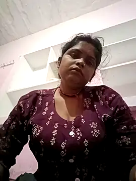 Snapshot of Manya_cute chatting on 10.15.25 Manya cute online show from 10.15.25