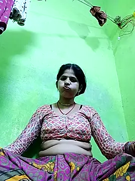 Karishma cute online show from 10.15.25