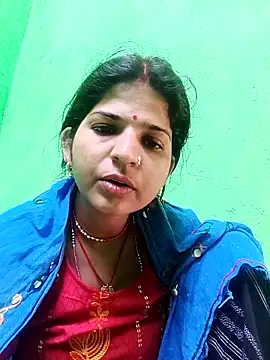 Karishma cute online show from 11.03.25