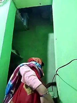 Karishma cute online show from 11.27.25