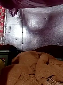 YiyinLy online show from 01.16.26