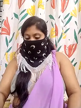 Snapshot of mistak1 chatting on 10.18.25 mistak1 online show from 10.18.25