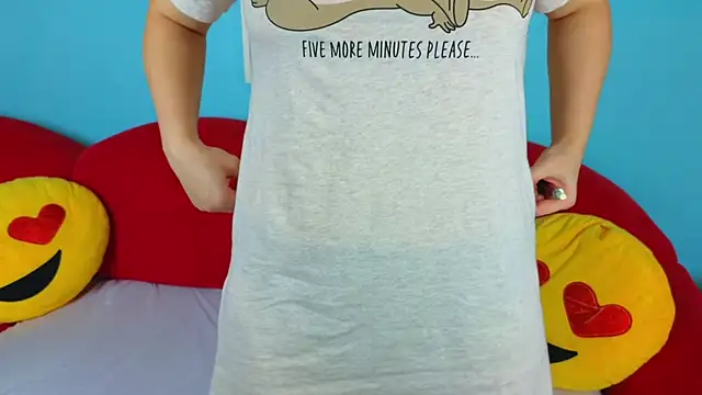 Soft Lilly online show from 11.12.25