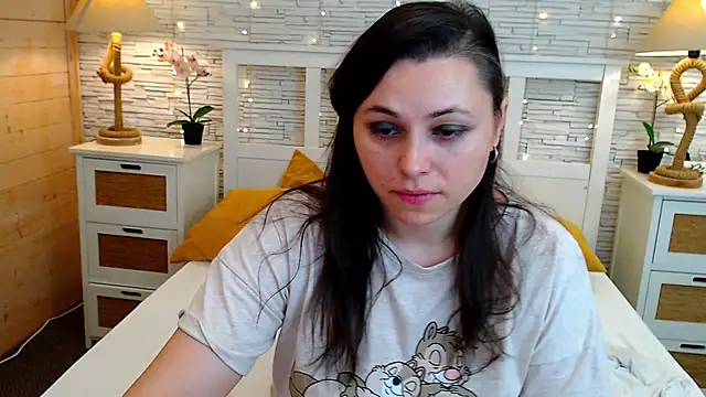 Soft Lilly online show from 11.28.25