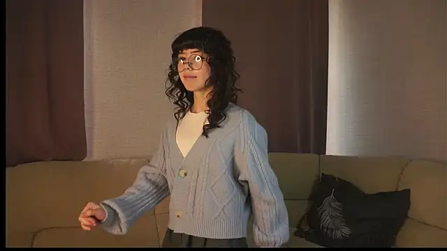 Snapshot of SandieMuss chatting on 10.20.25 SandieMuss online show from 10.20.25