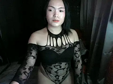 Snapshot of ur_babyjamella chatting on 04.29.26 ur babyjamella online show from 04.29.26