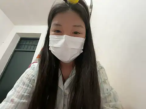 Snapshot of lris000123 chatting on 12.02.25 lris000123 online show from 12.02.25