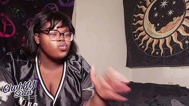 TheChubbySiren online show from 11.29.25