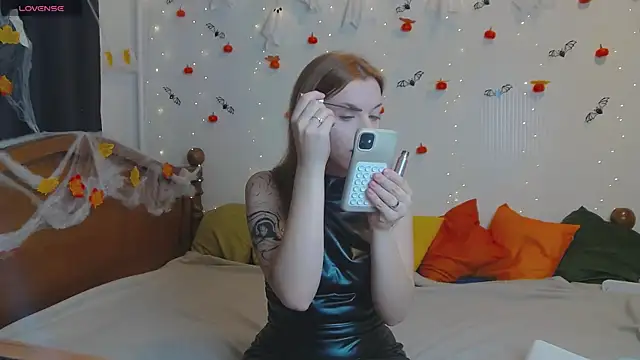 MeganNewCat online show from 10.28.25