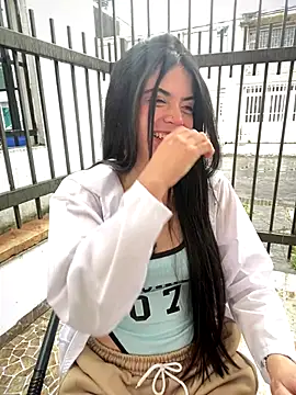 Snapshot of PamelaJonsom_ chatting on 11.06.25 PamelaJonsom online show from 11.06.25