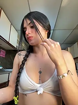 Snapshot of PamelaJonsom_ chatting on 12.02.25 PamelaJonsom online show from 12.02.25