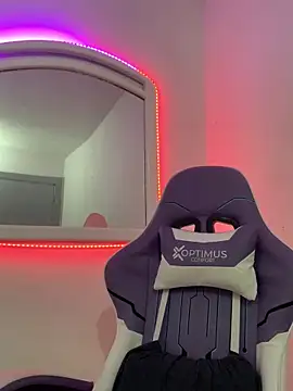 La-Gatiita-trans online show from 12.15.25