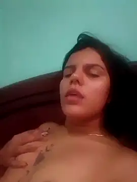 Snapshot of katbootyextreme chatting on 10.15.25 katbootyextreme online show from 10.15.25