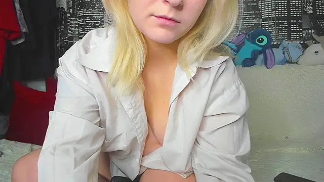 BonnyeBoom online show from 11.15.25