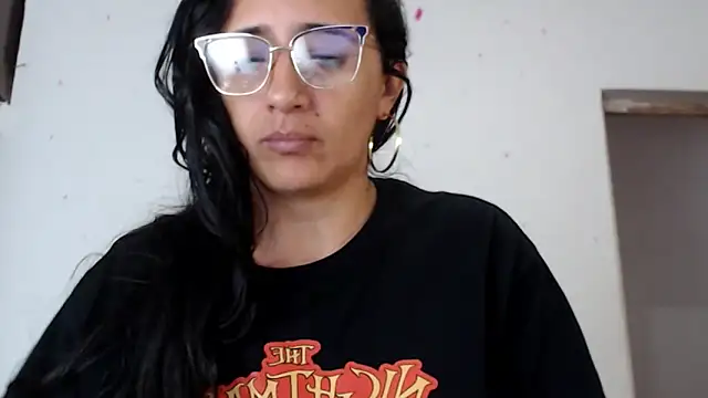 Lucyy Naugthy online show from 12.18.25