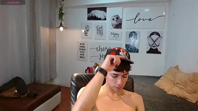 AmethystShadow17 online show from 11.25.25