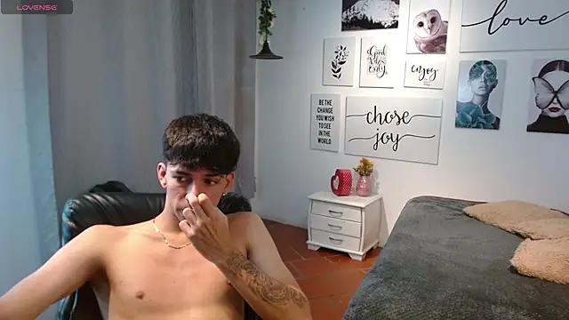 AmethystShadow17 online show from 11.29.25