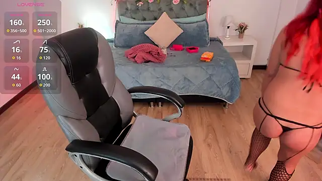 Snapshot of Cat__Moon__ chatting on 05.19.26 Cat Moon online show from 05.19.26