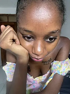 Snapshot of NyahHeat chatting on 01.18.26 NyahHeat online show from 01.18.26