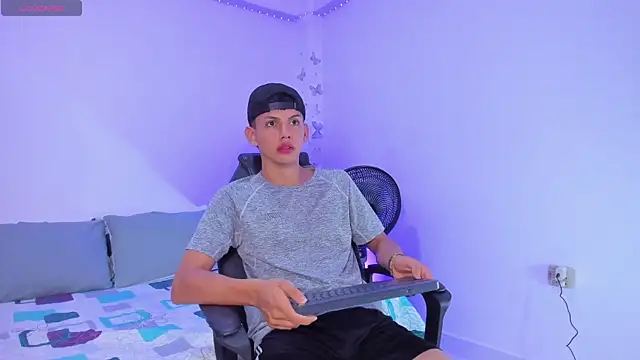 Axel Cody  online show from 10.23.25