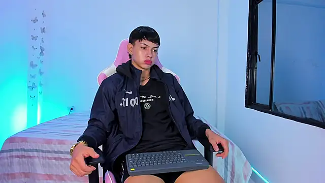 Axel Cody  online show from 02.07.26