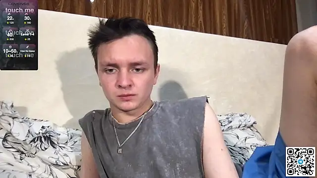 Snapshot of Logan_mett chatting on 10.30.25 Logan mett online show from 10.30.25