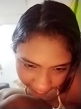 Snapshot of Kira_Lu chatting on 10.15.25 Kira Lu online show from 10.15.25