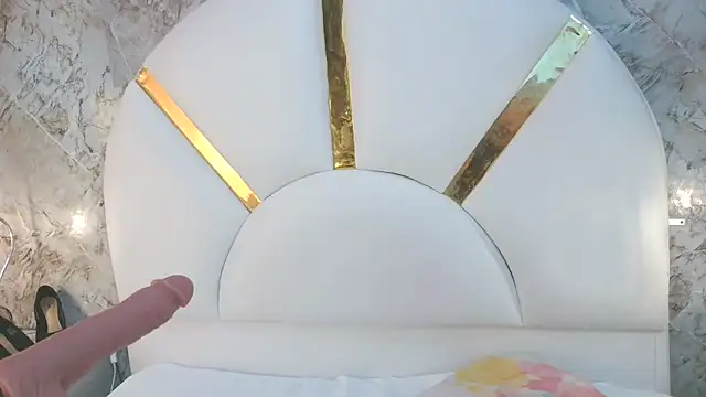 Aghata gate online show from 04.17.26