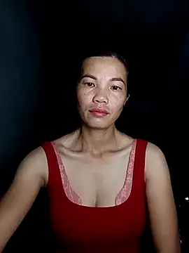 Snapshot of Style-lee chatting on 10.26.25 Style-lee online show from 10.26.25