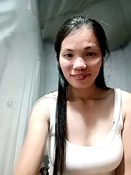 Snapshot of Style-lee chatting on 11.22.25 Style-lee online show from 11.22.25