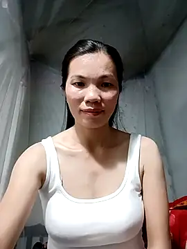 Snapshot of Style-lee chatting on 11.30.25 Style-lee online show from 11.30.25