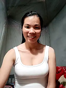 Snapshot of Style-lee chatting on 12.20.25 Style-lee online show from 12.20.25