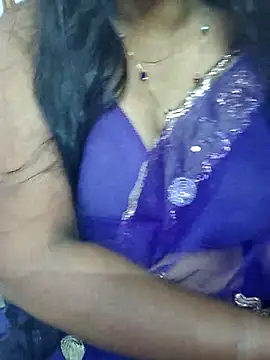 Snapshot of Nikitha_telugu chatting on 10.15.25 Nikitha telugu online show from 10.15.25