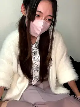 Snapshot of noachan_v chatting on 10.14.25 noachan v online show from 10.14.25