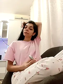 ReneeVoss online show from 12.18.25