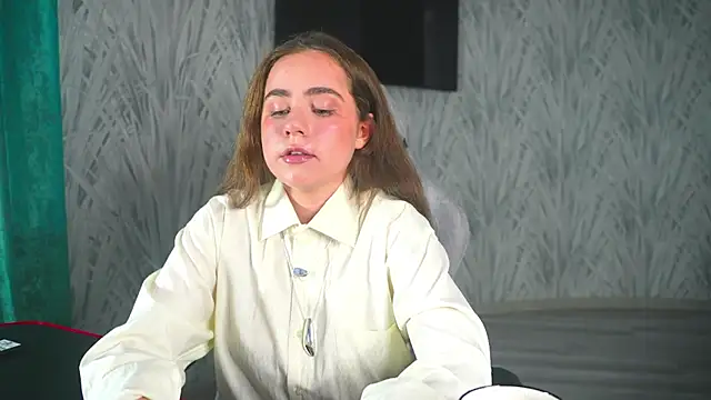 Snapshot of AdelineToon chatting on 10.15.25 AdelineToon online show from 10.15.25