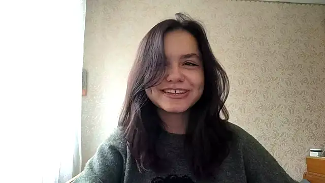 Snapshot of AudieMleczynski chatting on 10.30.25 AudieMleczynski online show from 10.30.25