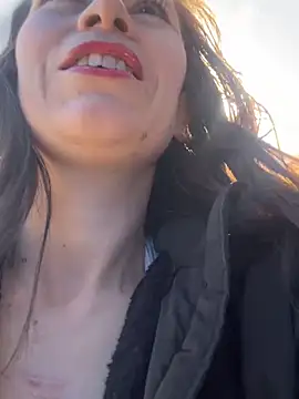 AlanaRius18 online show from 03.28.26