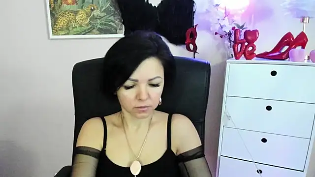 Mollybloom40 online show from 03.04.26