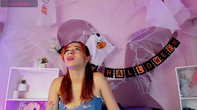 Lady Sophiia online show from 10.23.25