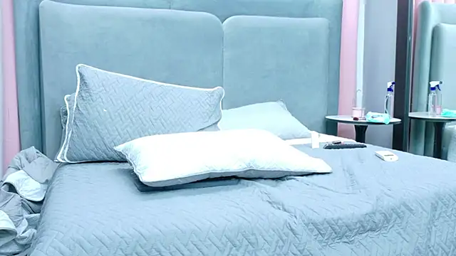 NaughtyHally  online show from 10.24.25